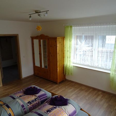 Ferienwohnung Fam. Schwind Crottendorf ภายนอก รูปภาพ